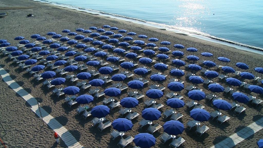 Centro Turistico Akiris Hotel Nova Siri Marina Exterior photo